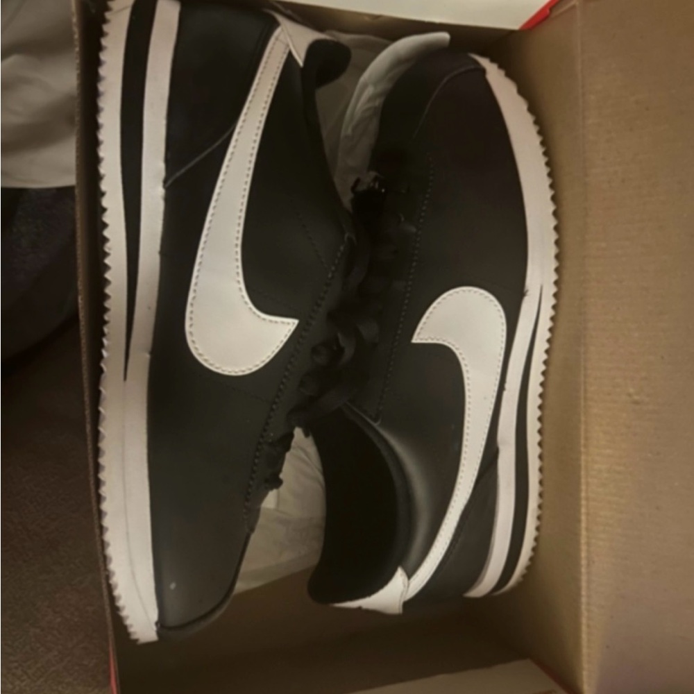 Nike Black and White Athletic Shoes